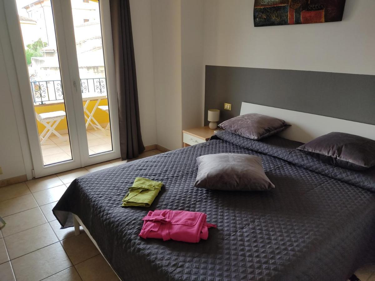 Casa Vacanze - Villa San Pietro Luaran gambar
