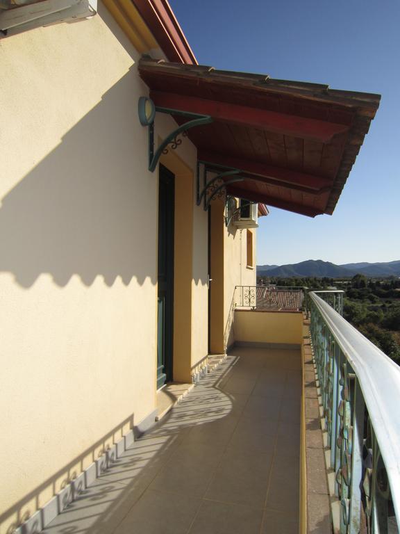 Casa Vacanze - Villa San Pietro Luaran gambar